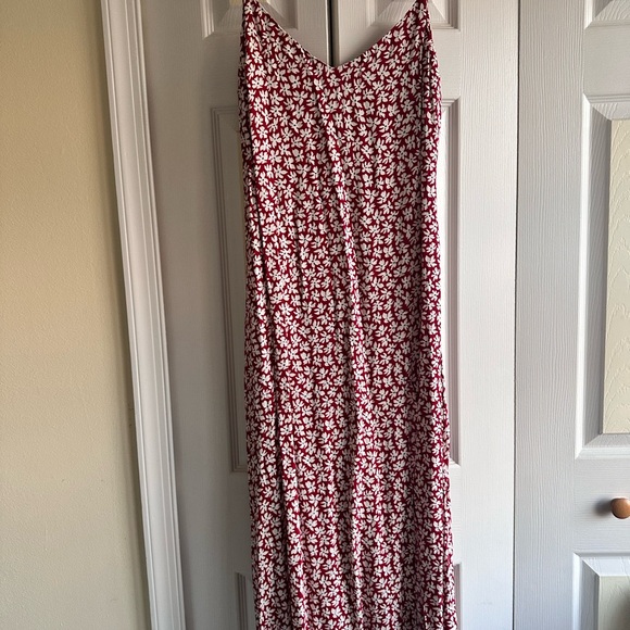 Floral Red Midi Dress - Picture 2 of 4